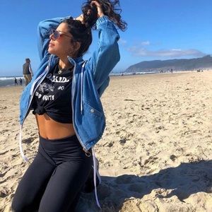 F21 DENIM JACKET size M